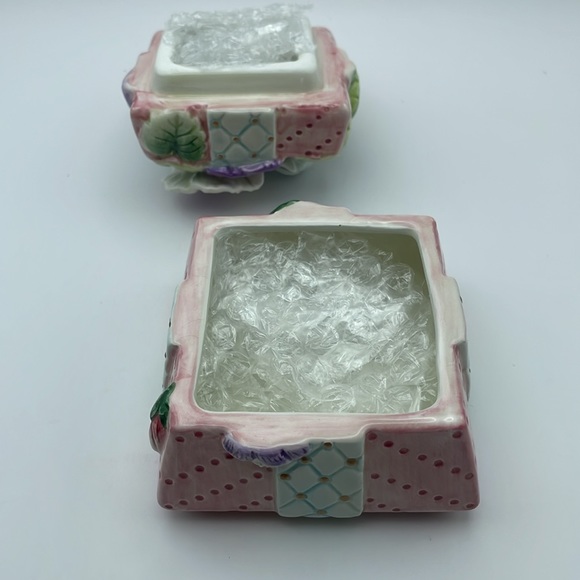 Fitz and Floyd Vintage Essentials Porcelain Blue Floral Themed Square Trinket bx - Picture 5 of 7